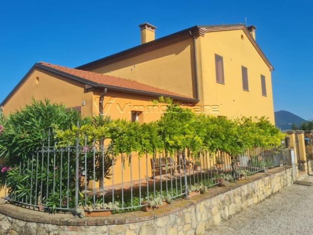 Villa Indipendente in vendita a Noventa Vicentina, Veneto