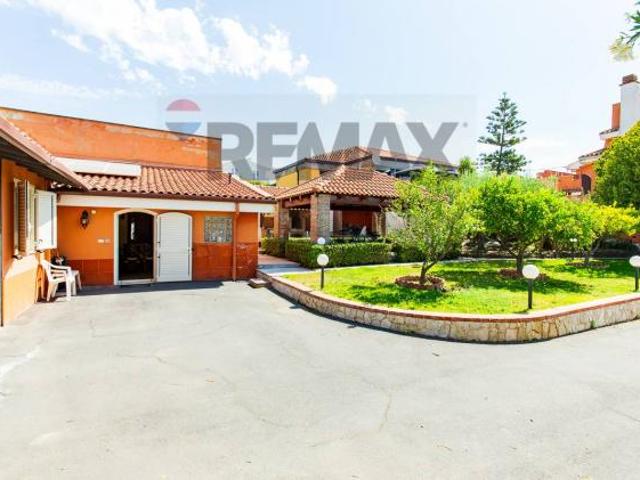 Villa Indipendente in vendita a Villaggio del Pino, Belpasso
