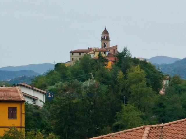 Villa Indipendente in vendita a Bolano, Liguria