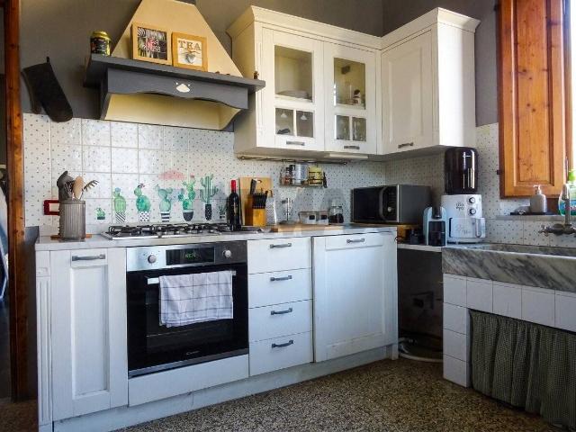 Villa Indipendente in vendita a Unione dei comuni Media Valle del Serchio, Borgo A Mozzano