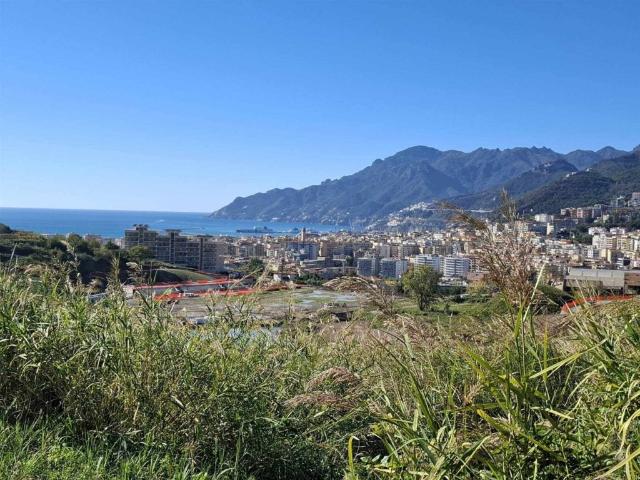 Villa Indipendente in vendita a Salerno