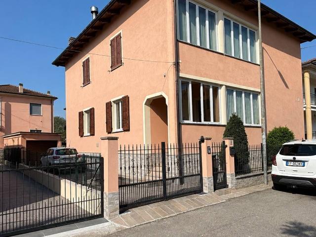 Villa Indipendente in vendita a Cairo Montenotte, Liguria
