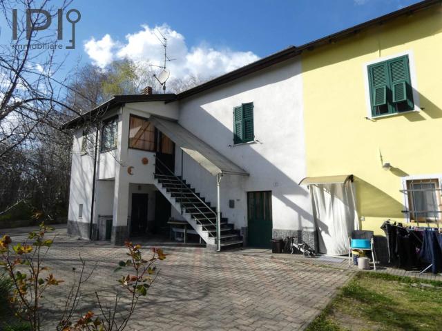 Villa Indipendente in vendita a Bragno, Cairo Montenotte