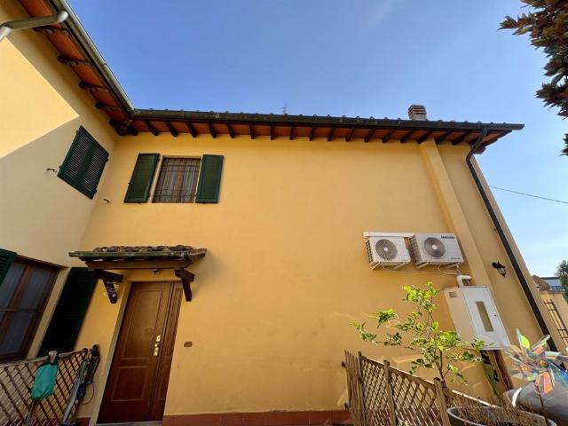 Villa Indipendente in vendita a Centola, Campi Bisenzio