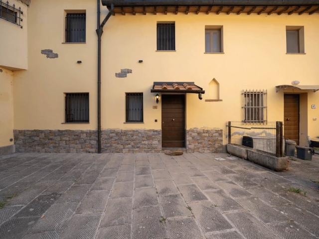 Villa Indipendente in vendita a Campi Bisenzio, Toscana