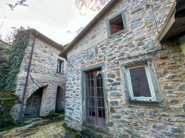 Villa Indipendente in vendita a Pontremoli, Toscana