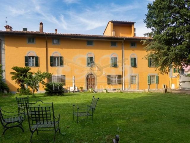 Villa Indipendente in vendita a Laiano, Cascina
