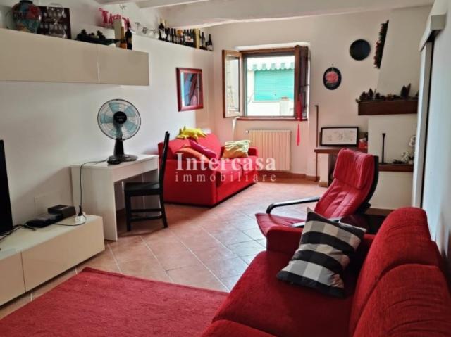 Villa Indipendente in vendita a Navacchio, Cascina