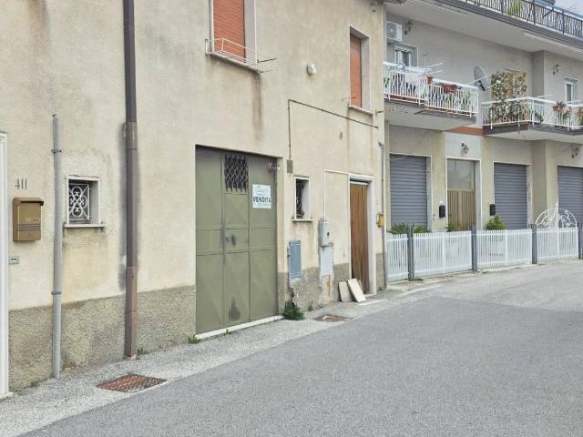 Villa Indipendente in vendita a Castelfranci, Campania