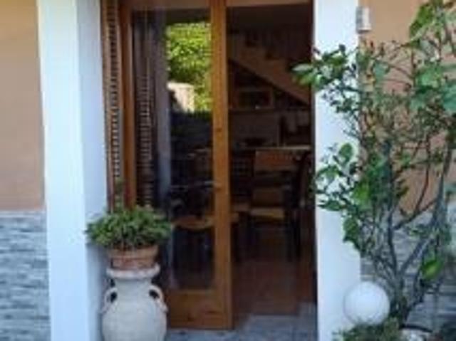 Villa Indipendente in vendita a Castelnuovo Magra, Liguria