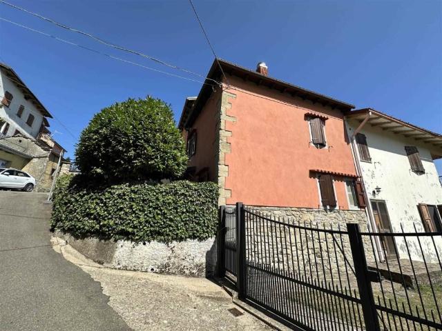 Villa Indipendente in vendita a Unione dell'Appennino Bolognese, Castiglione Dei Pepoli
