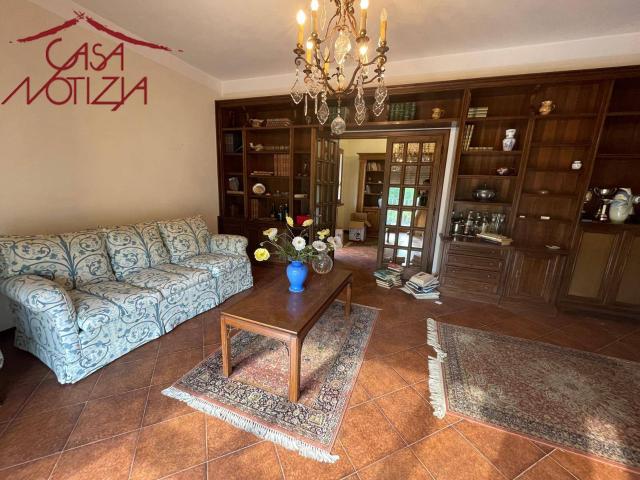Villa Indipendente in vendita a Unione dei comuni Media Valle del Serchio, Coreglia Antelminelli