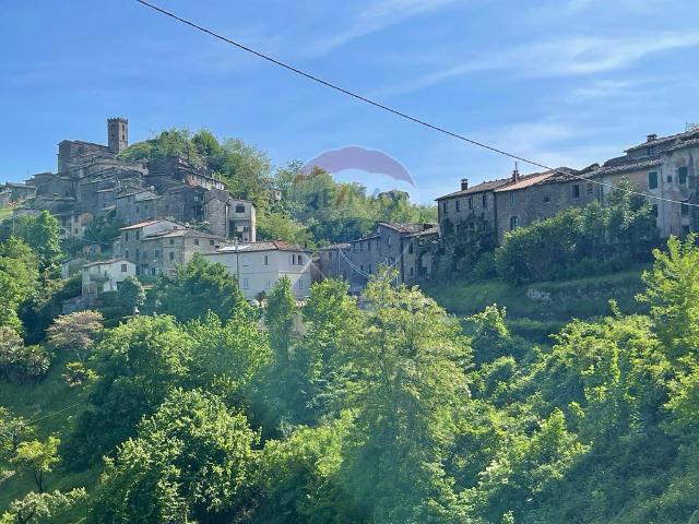 Villa Indipendente in vendita a Unione dei comuni Media Valle del Serchio, Coreglia Antelminelli