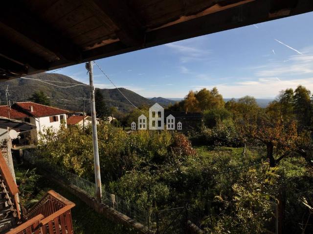 Villa Indipendente in vendita a Vena, Piemonte