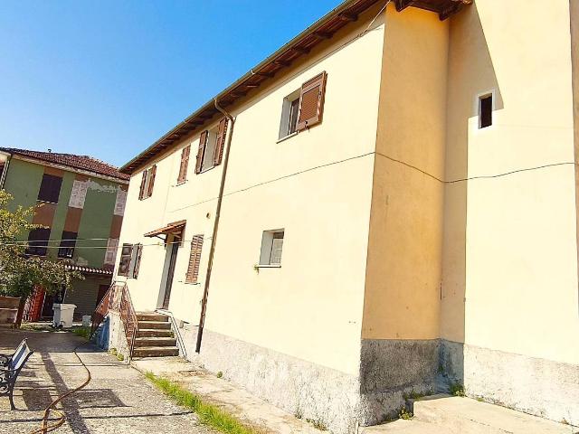 Villa Indipendente in vendita a Dego, Liguria