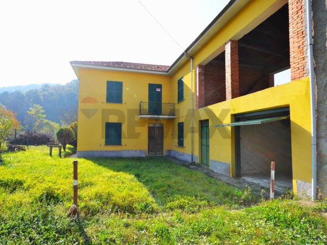 Villa Indipendente in vendita a Dego, Liguria