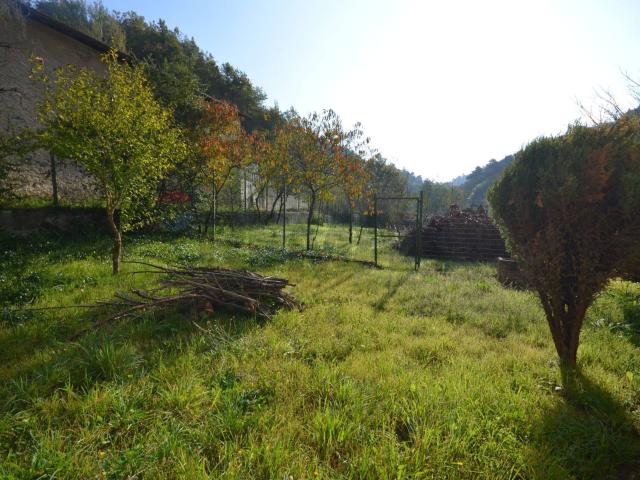 Villa Indipendente in vendita a Dego, Liguria