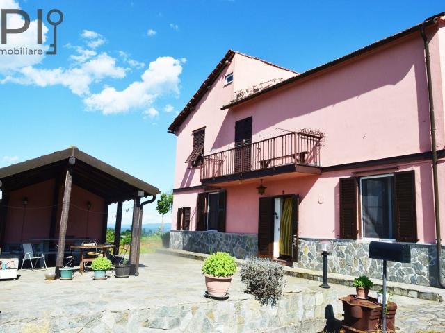 Villa Indipendente in vendita a Dego, Liguria