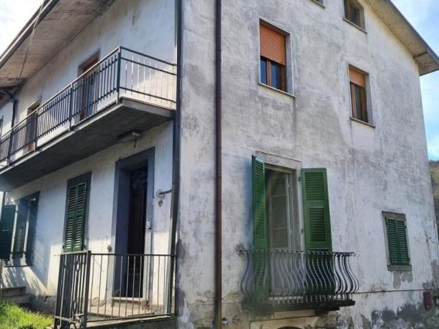 Villa Indipendente in vendita a Unione di comuni Montana Lunigiana, Fivizzano