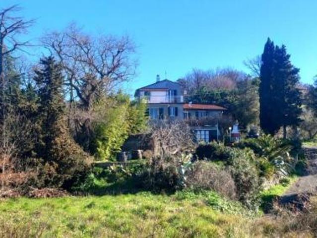 Villa Indipendente in vendita a Unione di comuni Montana Lunigiana, Fosdinovo