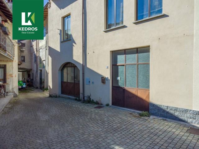 Villa Indipendente in vendita a Comunità Montana Valli del Verbano, Gavirate
