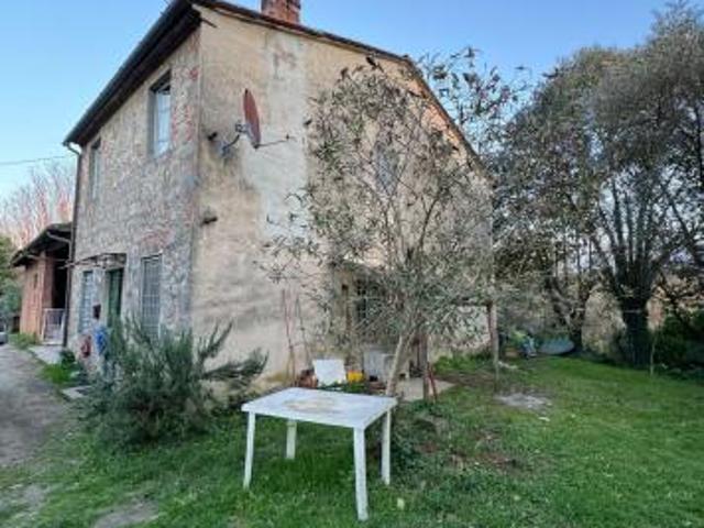 Villa Indipendente in vendita a Zone, Capannori