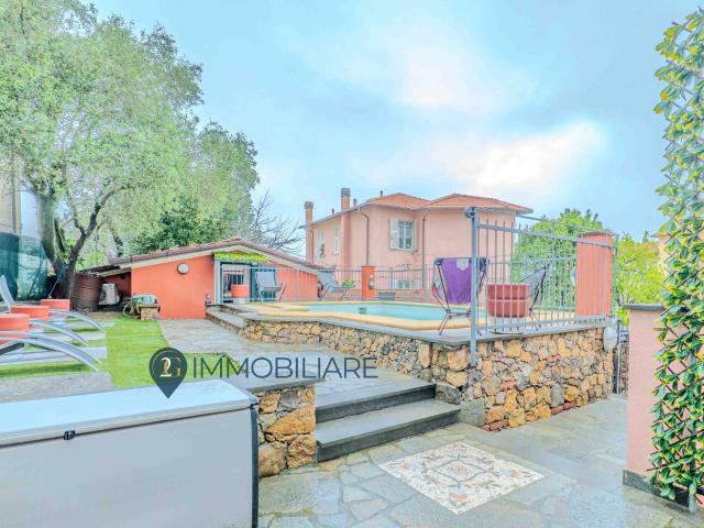 Villa Indipendente in vendita a La Spezia, Liguria