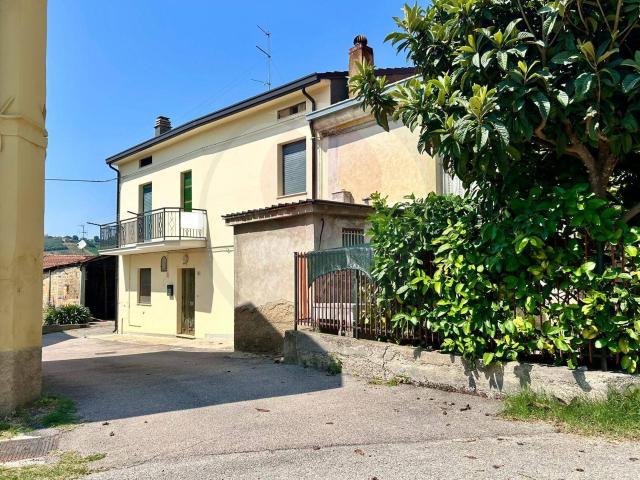Villa Indipendente in vendita a Lanciano, Abruzzo