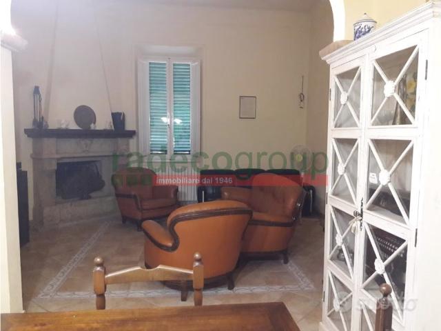 Villa Indipendente in vendita a Quercianella, Livorno