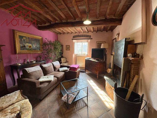 Villa Indipendente in vendita a Bagni Di Lucca Ponte, Toscana