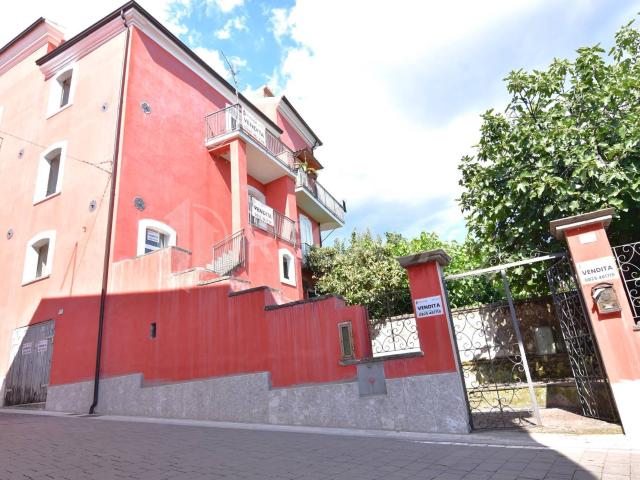 Villa Indipendente in vendita a Calzisi, Manocalzati