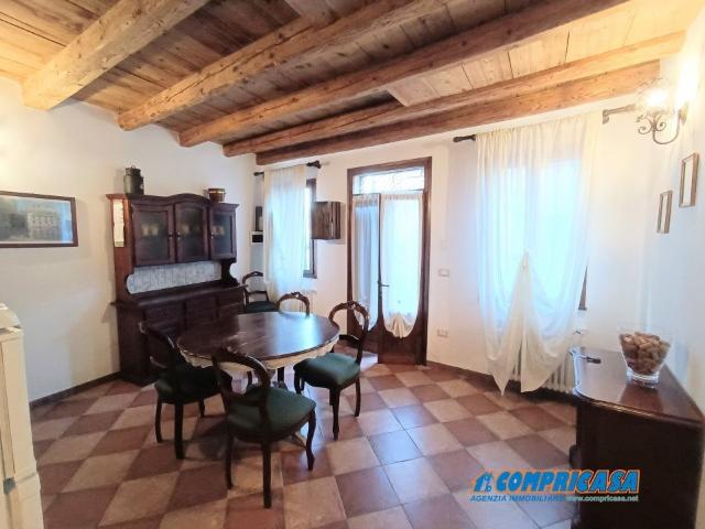 Villa Indipendente in vendita a Montagnana, Veneto