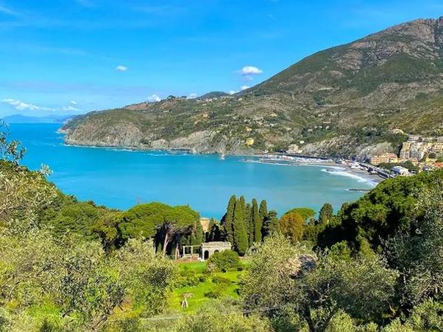 Villa Indipendente in vendita a Levanto, La Spezia