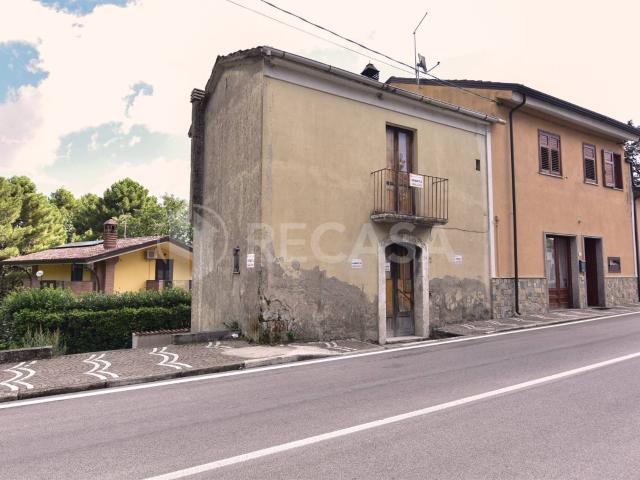Villa Indipendente in vendita a Ospedaletto D'alpinolo, Campania