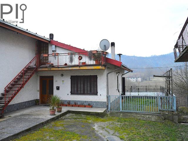 Villa Indipendente in vendita a Piana Crixia, Liguria