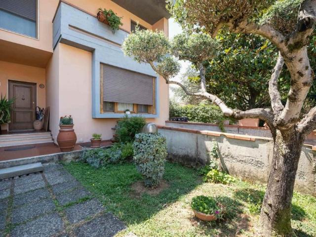 Villa Indipendente in vendita a Poggio A Caiano, Toscana