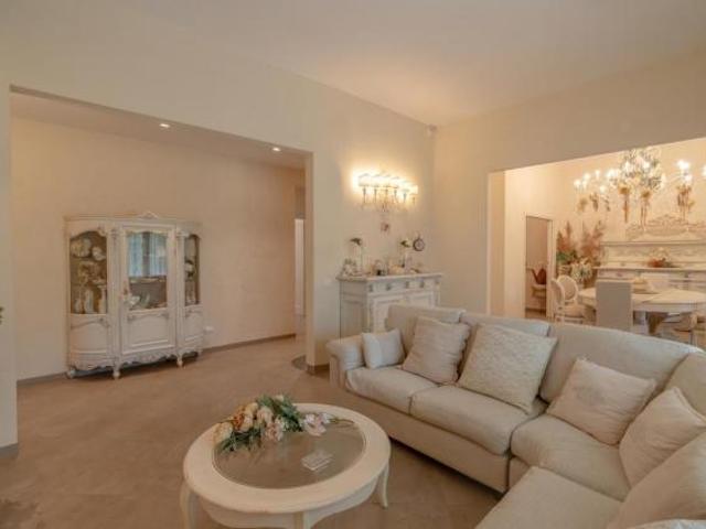 Villa Indipendente in vendita a Ponsacco, Toscana