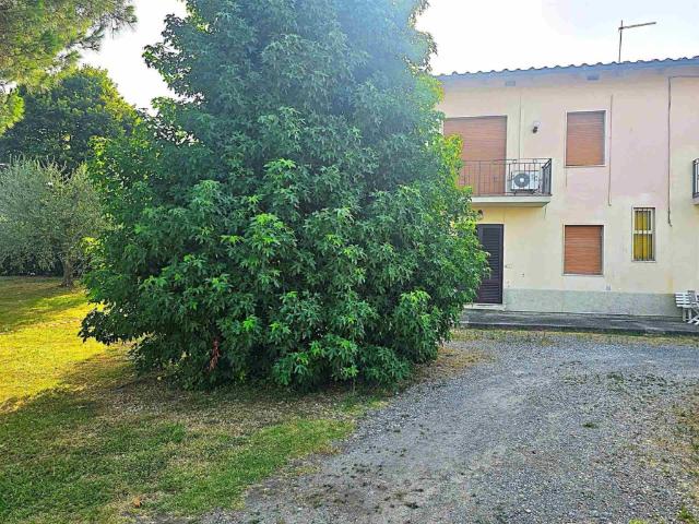 Villa Indipendente in vendita a Porcari, Toscana