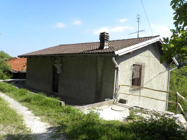 Villa Indipendente in vendita a Piemonte, Asti