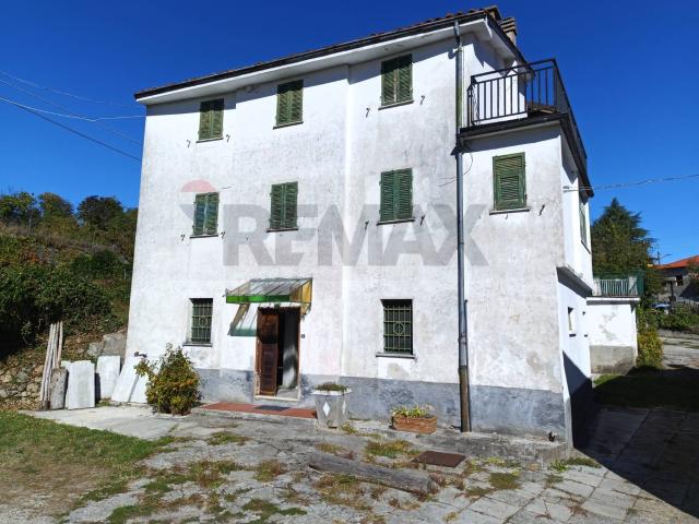 Villa Indipendente in vendita a Roccavignale, Fracce