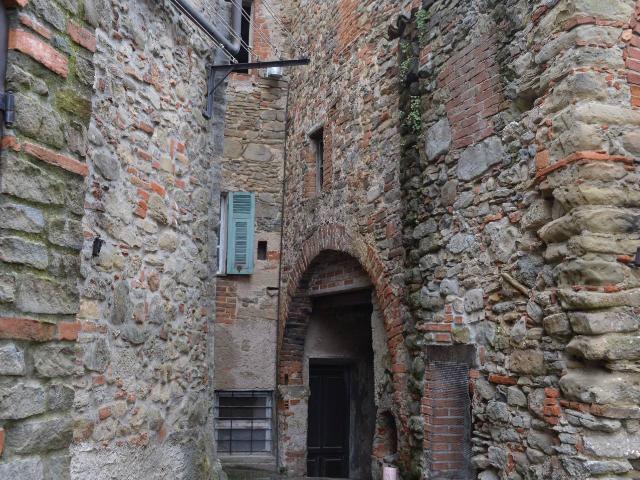 Villa Indipendente in vendita a Roccavignale, Liguria