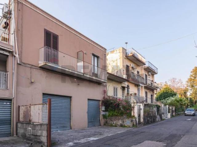 Villa Indipendente in vendita a Picanello-Ognina-Barriera-Canalicchio, San Gregorio Di Catania