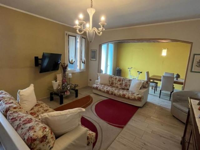 Villa Indipendente in vendita a Bassa Reggiana, Re
