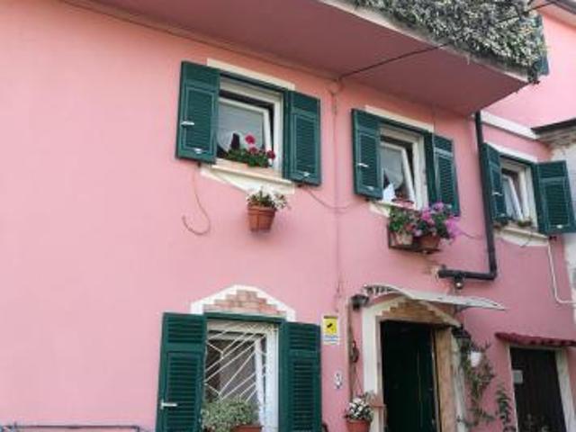 Villa Indipendente in vendita a Unione di comuni Montana Lunigiana, Fosdinovo
