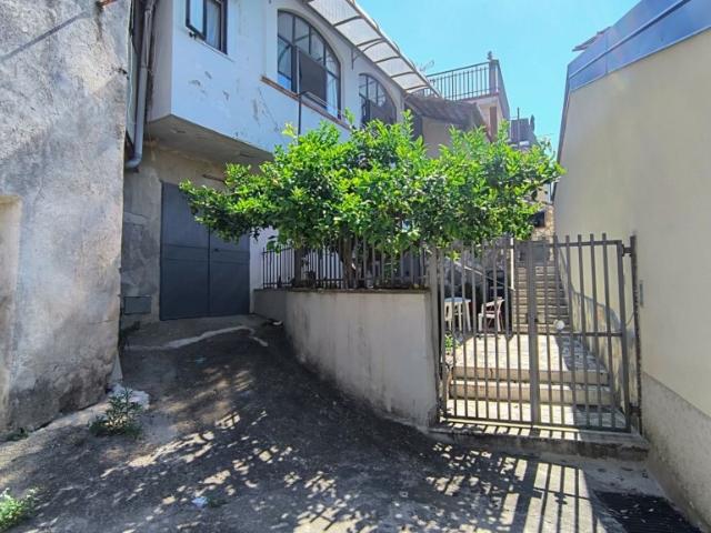 Villa Indipendente in vendita a Giffoni Valle Piana, Campania