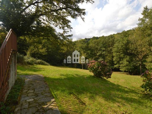 Villa Indipendente in vendita a Valchiusa, Piemonte