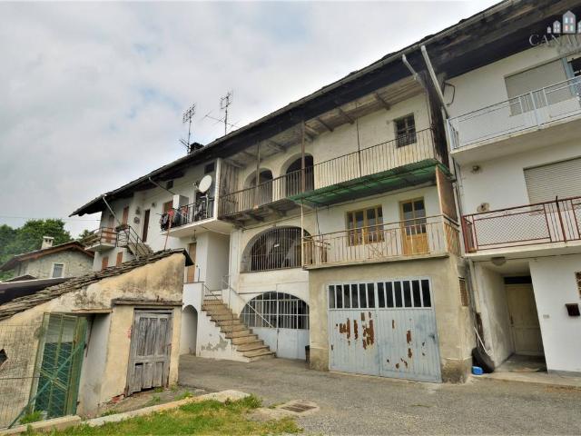 Villa Indipendente in vendita a Valchiusa, Piemonte