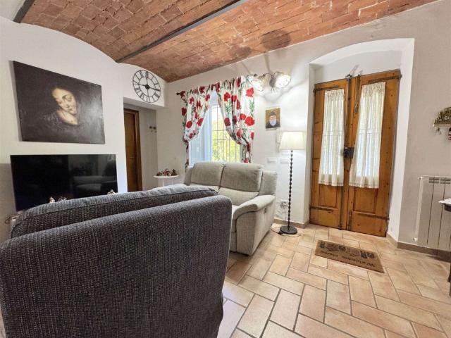 Villa Indipendente in vendita a San Quirico, Vernio