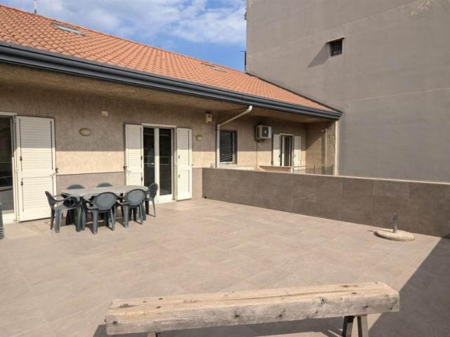 Villa Indipendente in vendita a Aci Catena, Sicilia