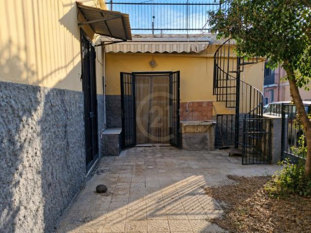 Villa Indipendente in vendita a Acireale, Sicilia